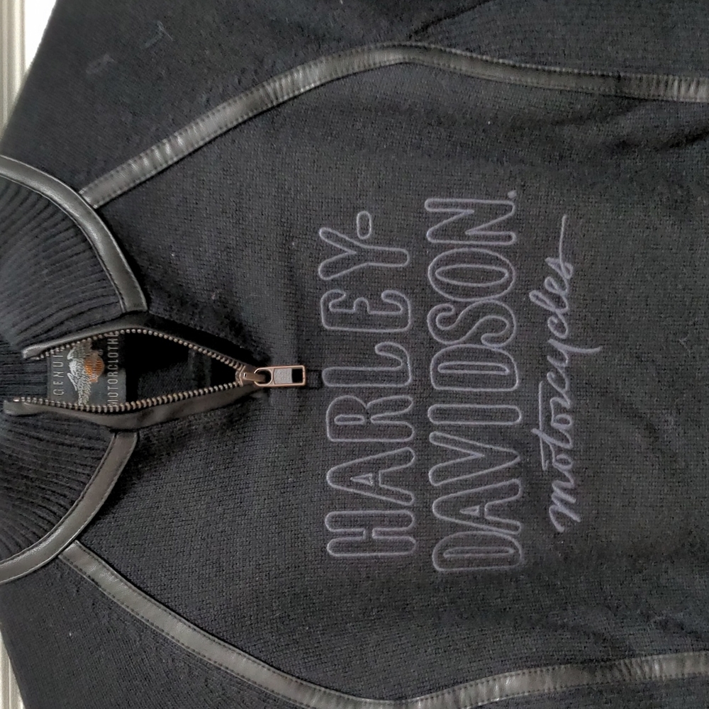 Harley Davidson limited edition, black long sleeve sweater. size small. … - Picture 2 of 4